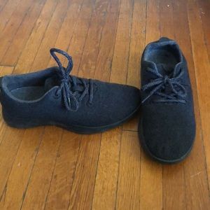 ALLBIRDS gray wool sneakers size 10